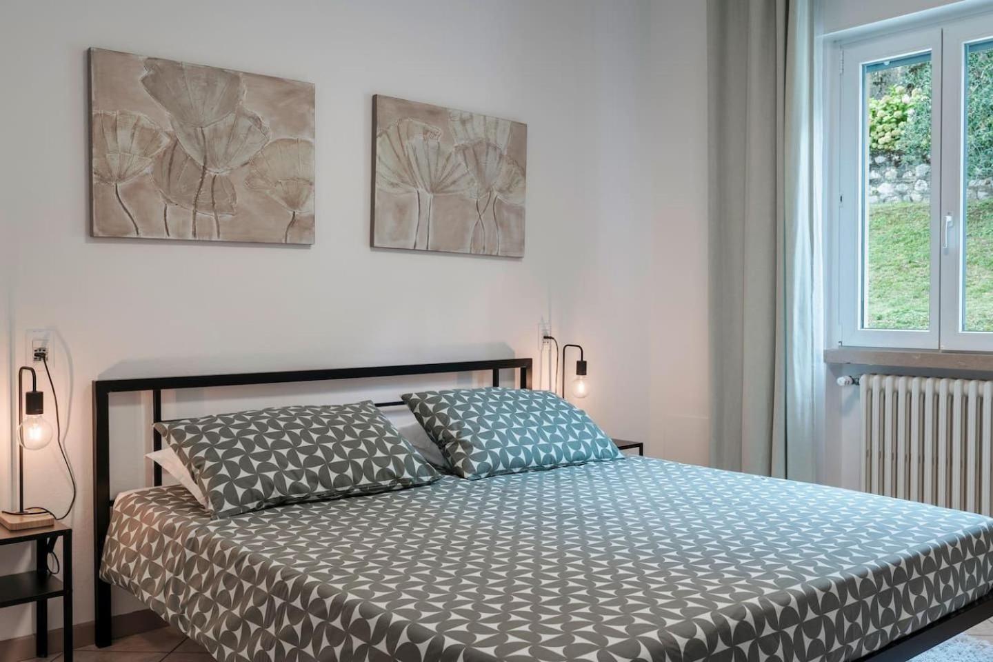 Finestra Sul Lago Malcesine Apt Riva Exteriör bild